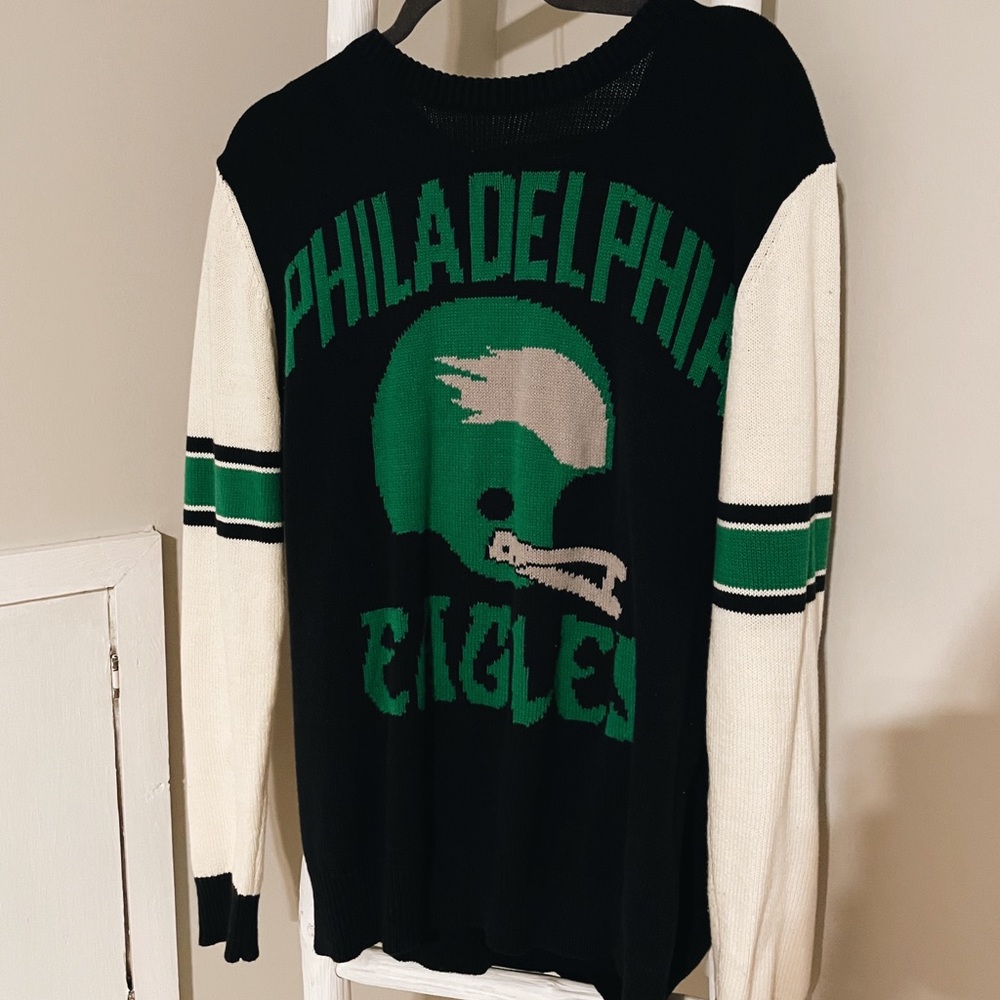 Philadelphia Eagles Embroidered Sweater